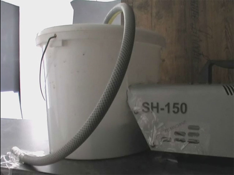 [Bild: Nebelmaschine.jpg]